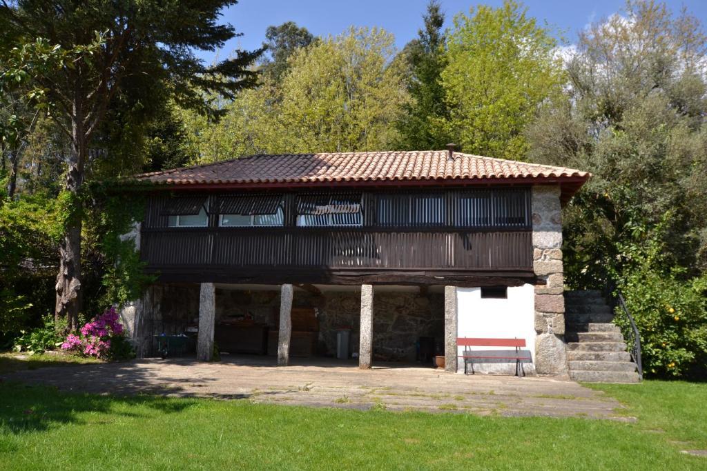 Quinta De Cima De Eiriz Guest House Guimarães Exterior photo